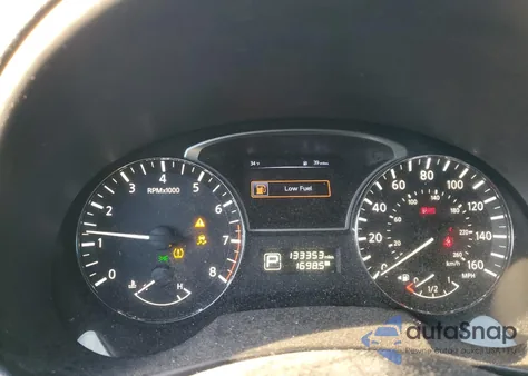 2015 Nissan Altima 2.5 из США, поврежденный, VIN 1N4AL3AP2FN900781